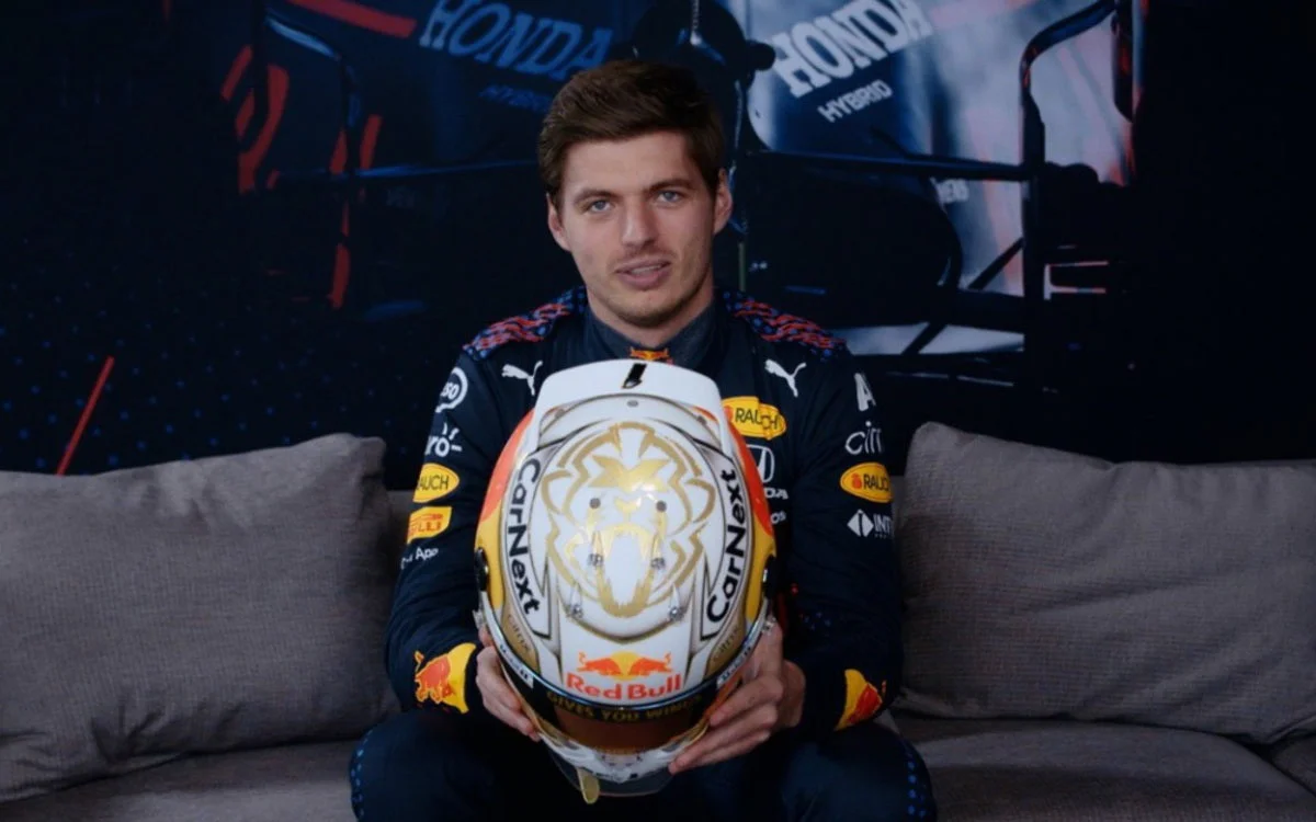 Mini Casco / F1 /  Max Verstappen (Temporada 2022) - Image 6