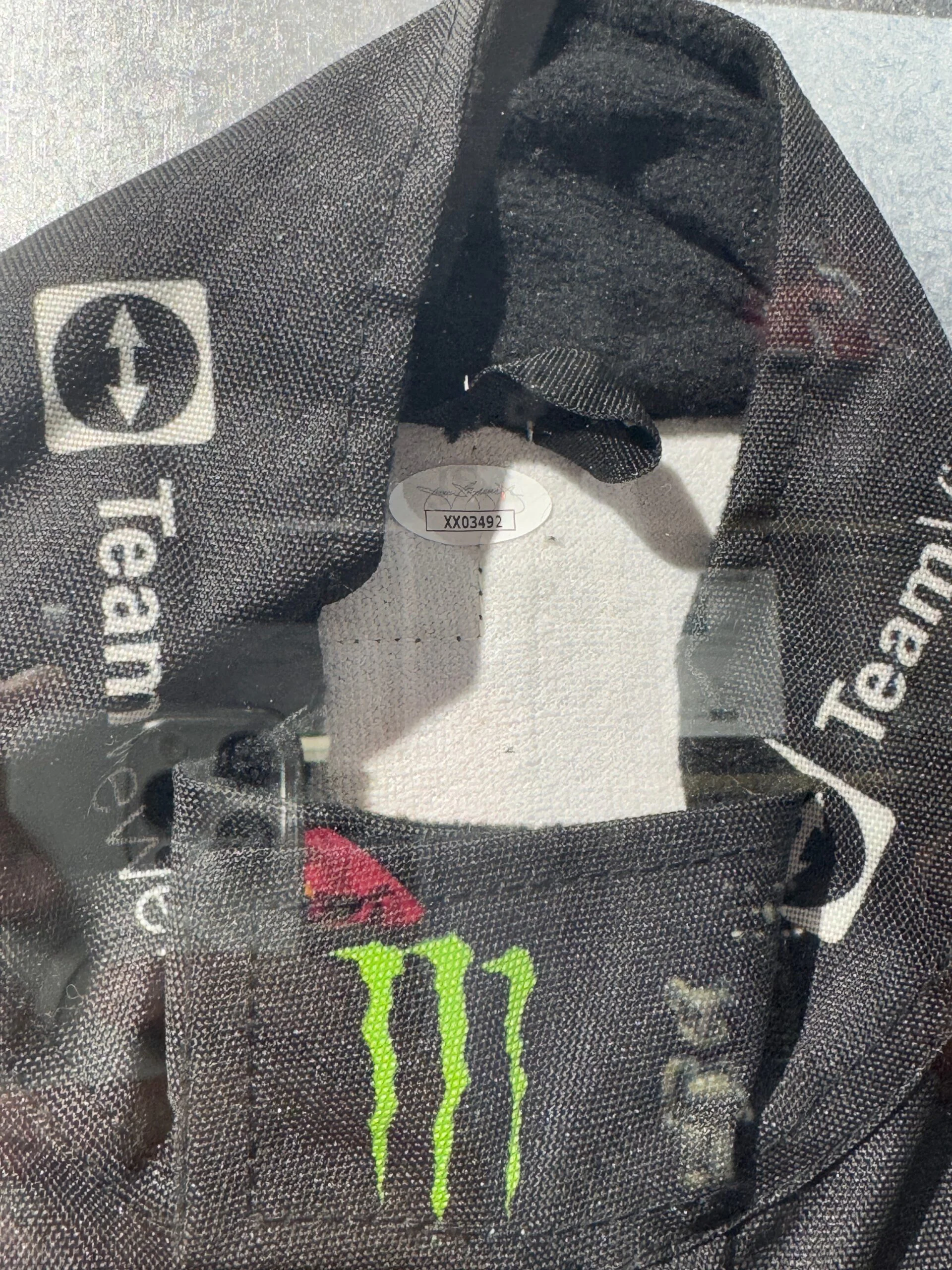 Traje Enmarcado / F1 / Lewis Hamilton (Mercedes Benz) - Image 4