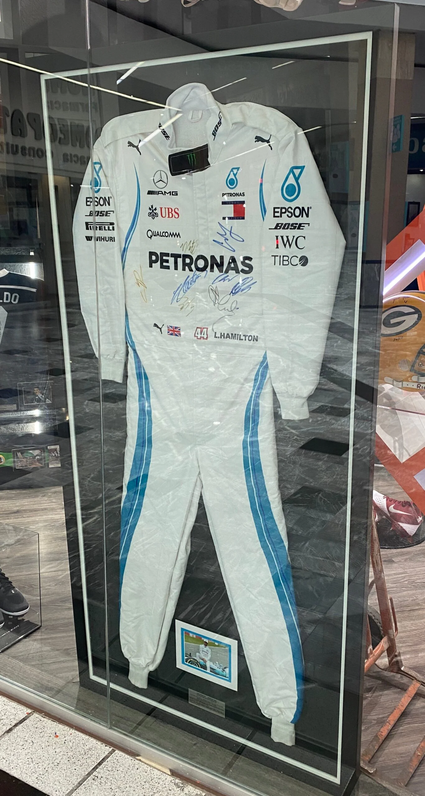 Traje / F1 / Lewis Hamilton y Varios Temporada 2021