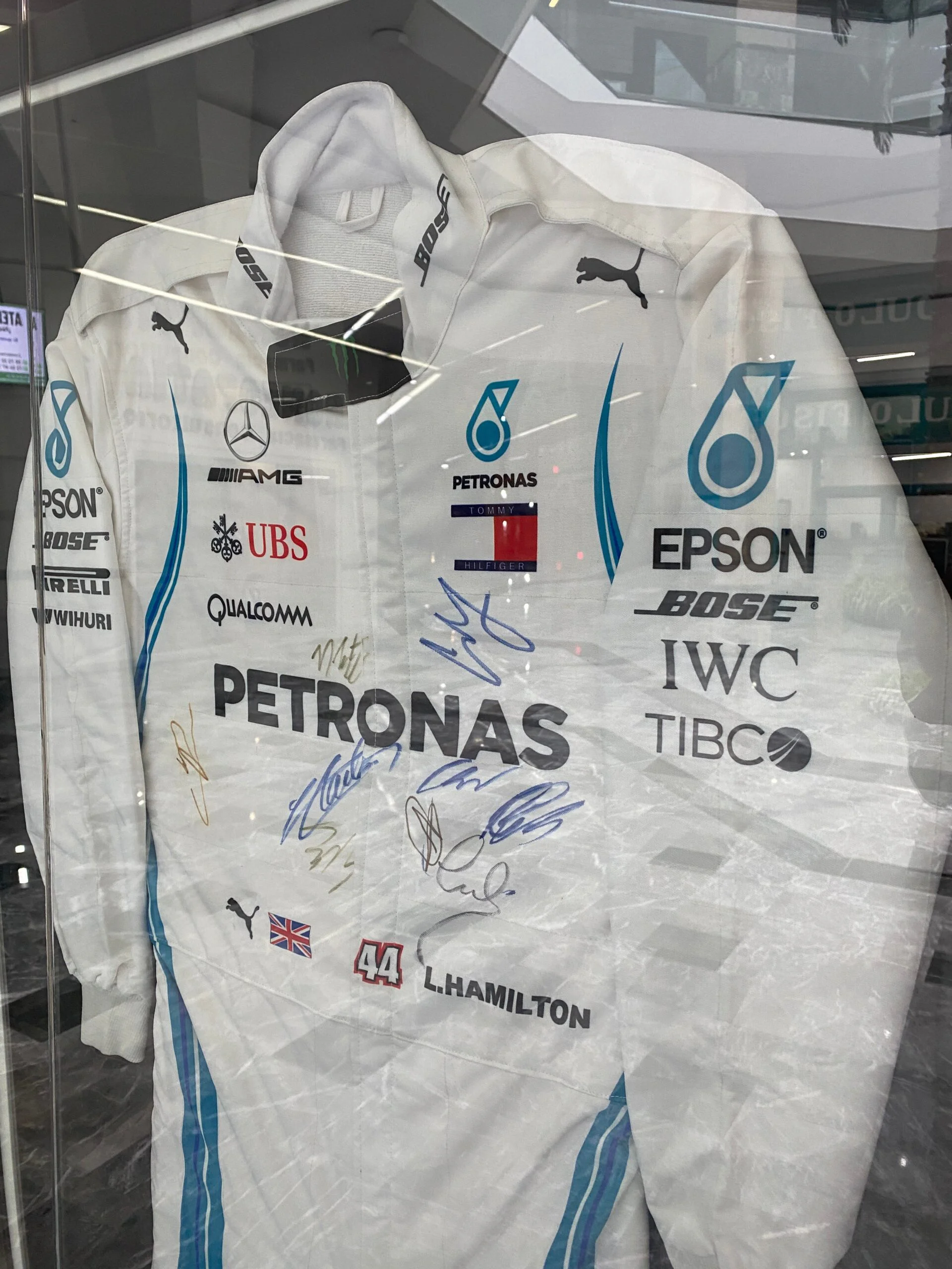 Traje / F1 / Lewis Hamilton y Varios Temporada 2021 - Image 3