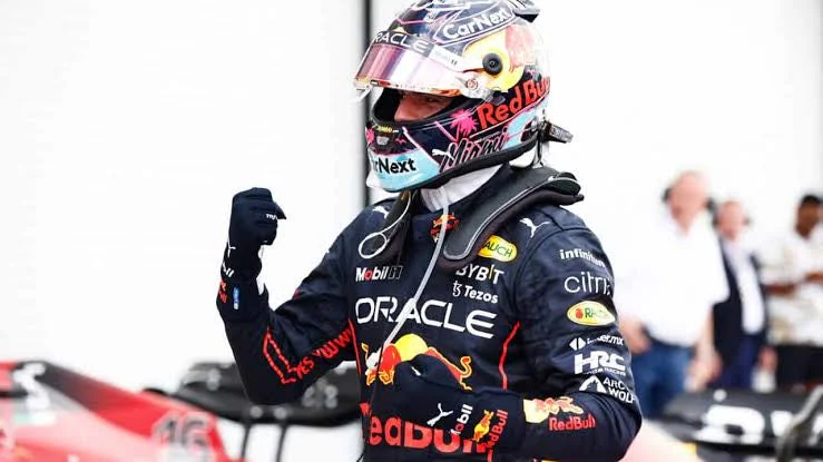 Mini Casco / F1 /  Max Verstappen - Image 6