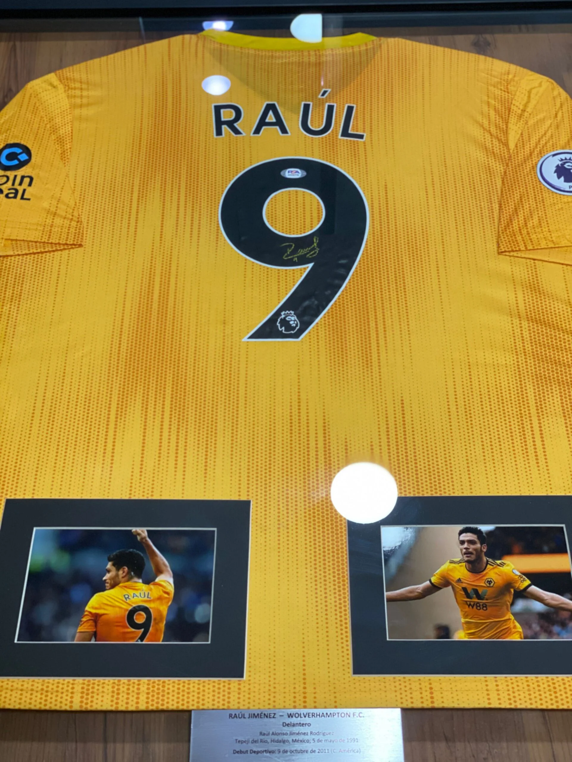 Jersey Enmarcado | Wolverhampton | Raúl Jiménez - Image 3