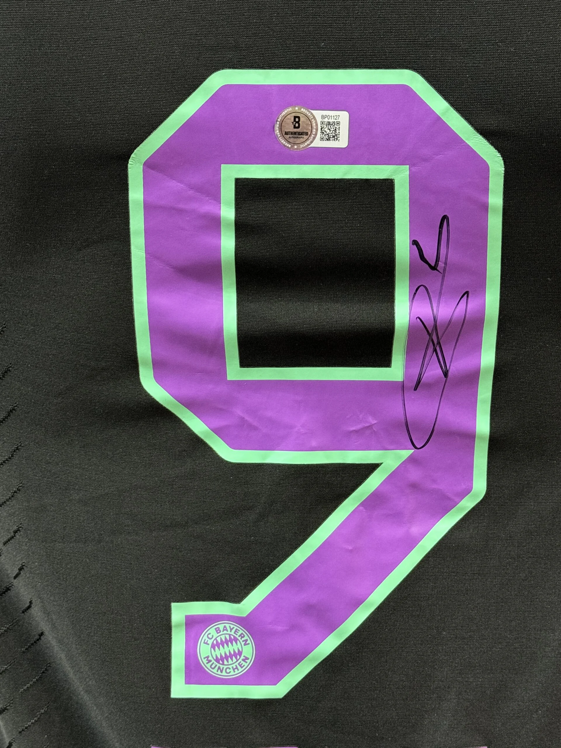 Jersey / Bayer Munich / Harry Keane - Image 5
