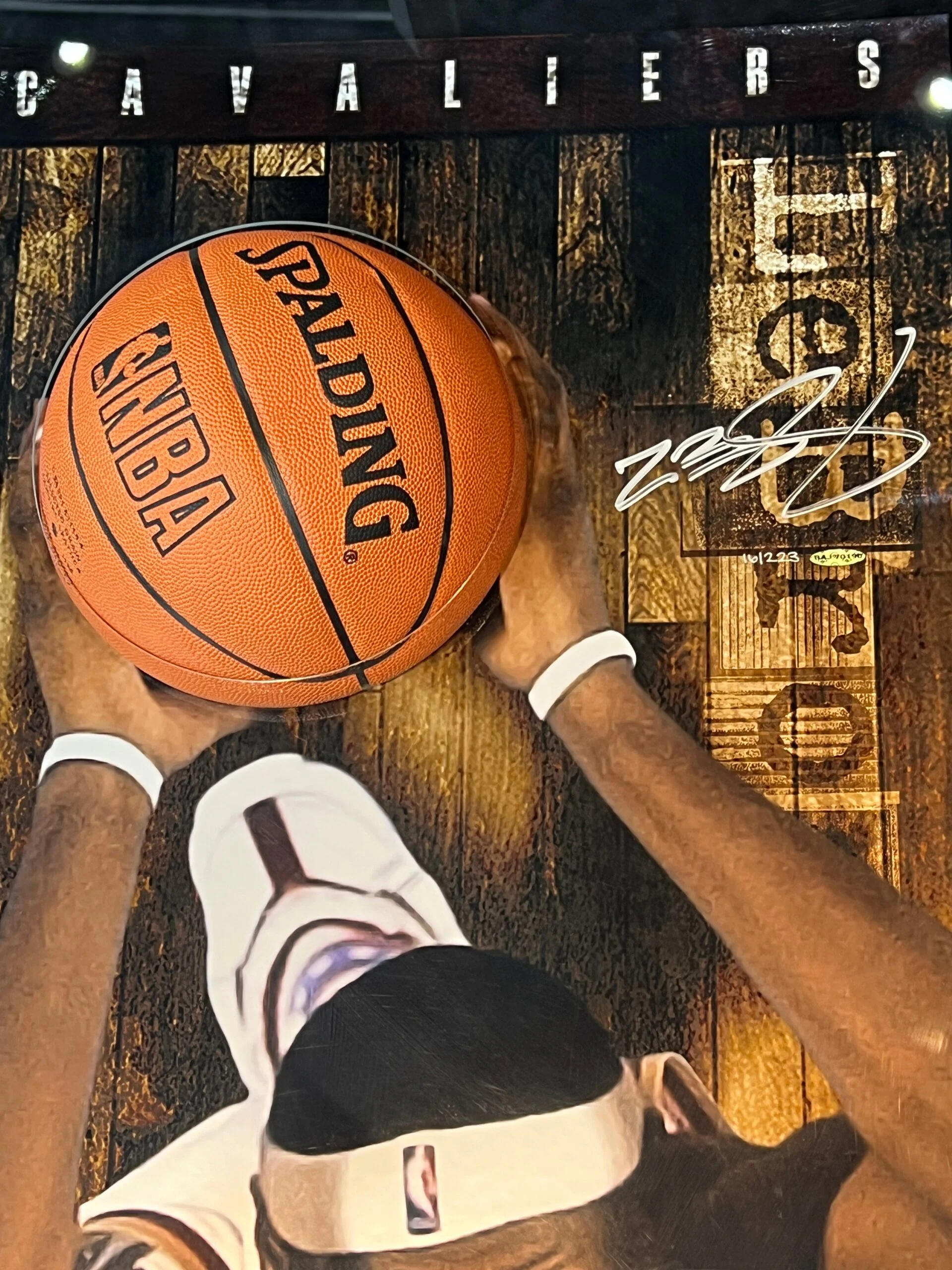 Breaking Through / Cavaliers / Lebron James - Image 5