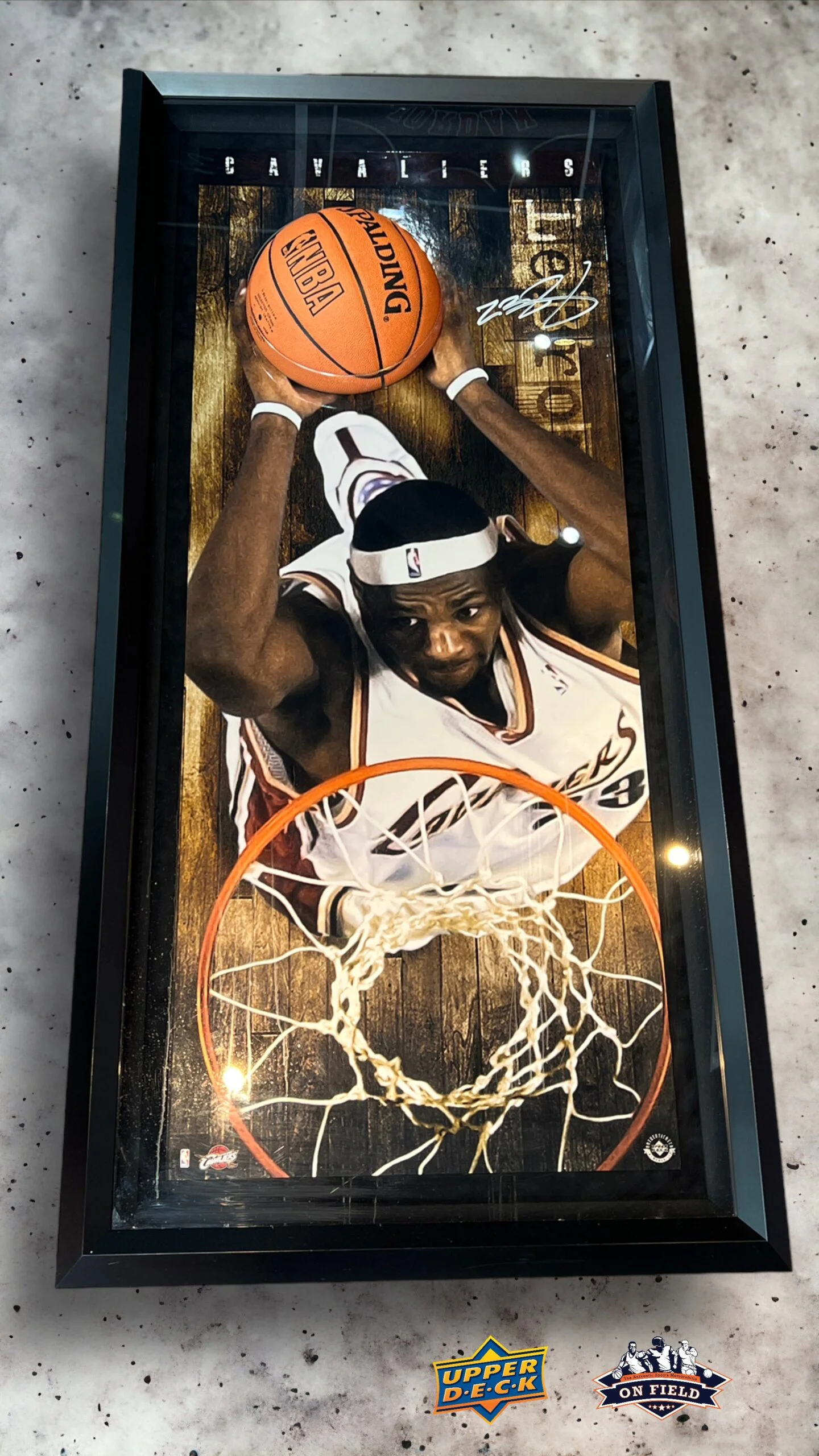 Breaking Through / Cavaliers / Lebron James - Image 8
