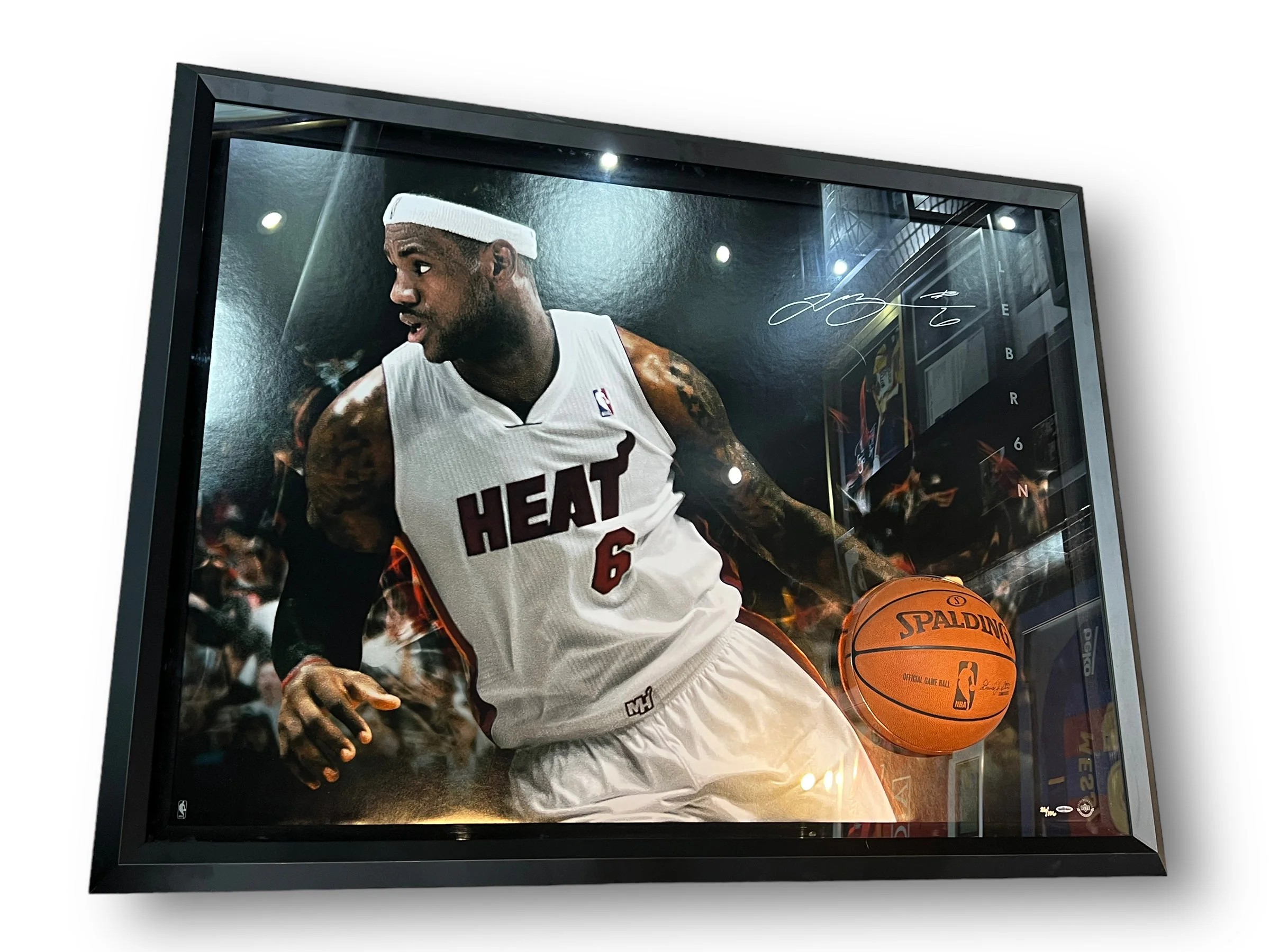 Breaking Through / Heat / Lebron James - Image 2