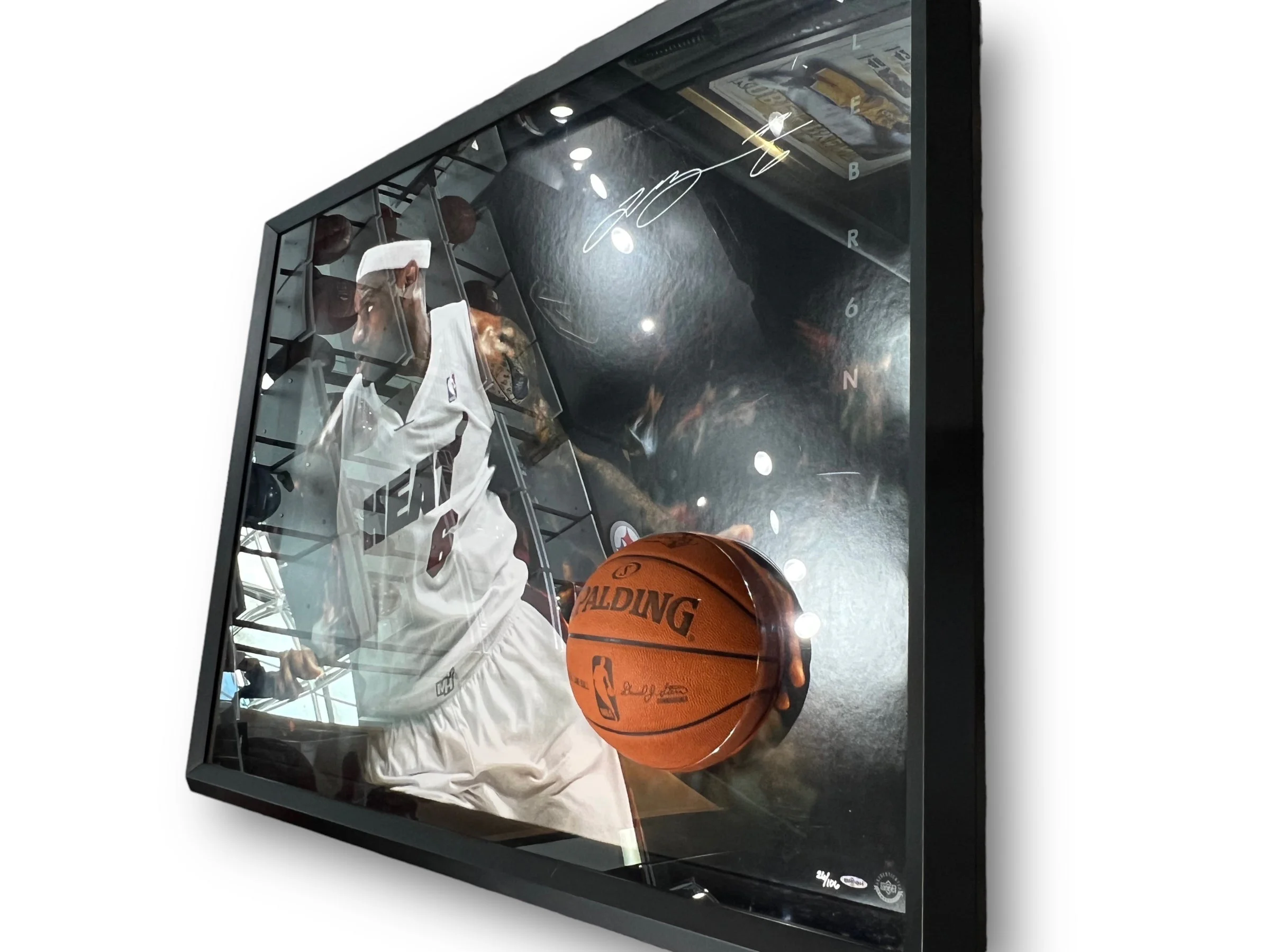 Breaking Through / Heat / Lebron James - Image 5