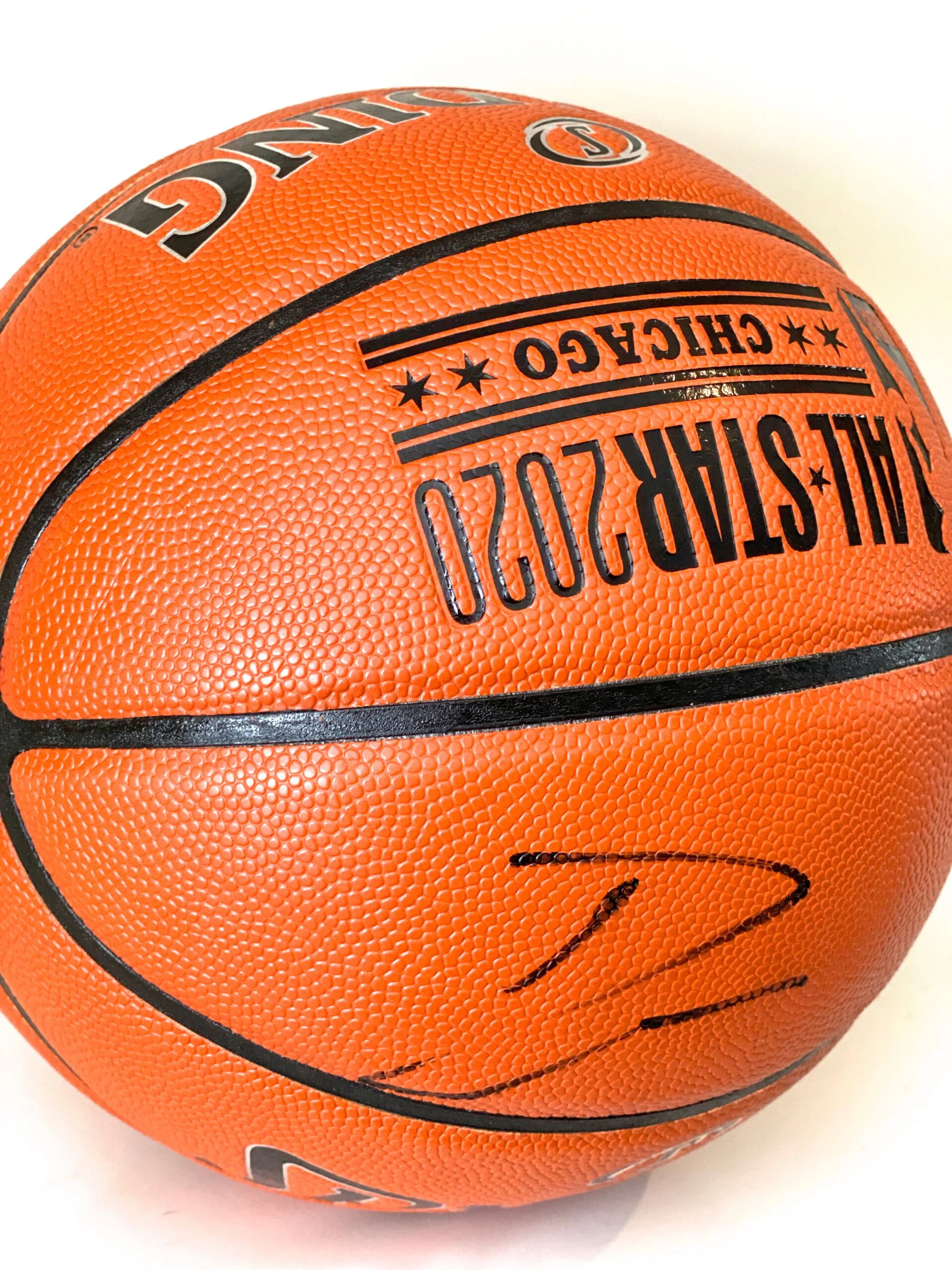 Balón / Hawks / Trae Young - Image 4