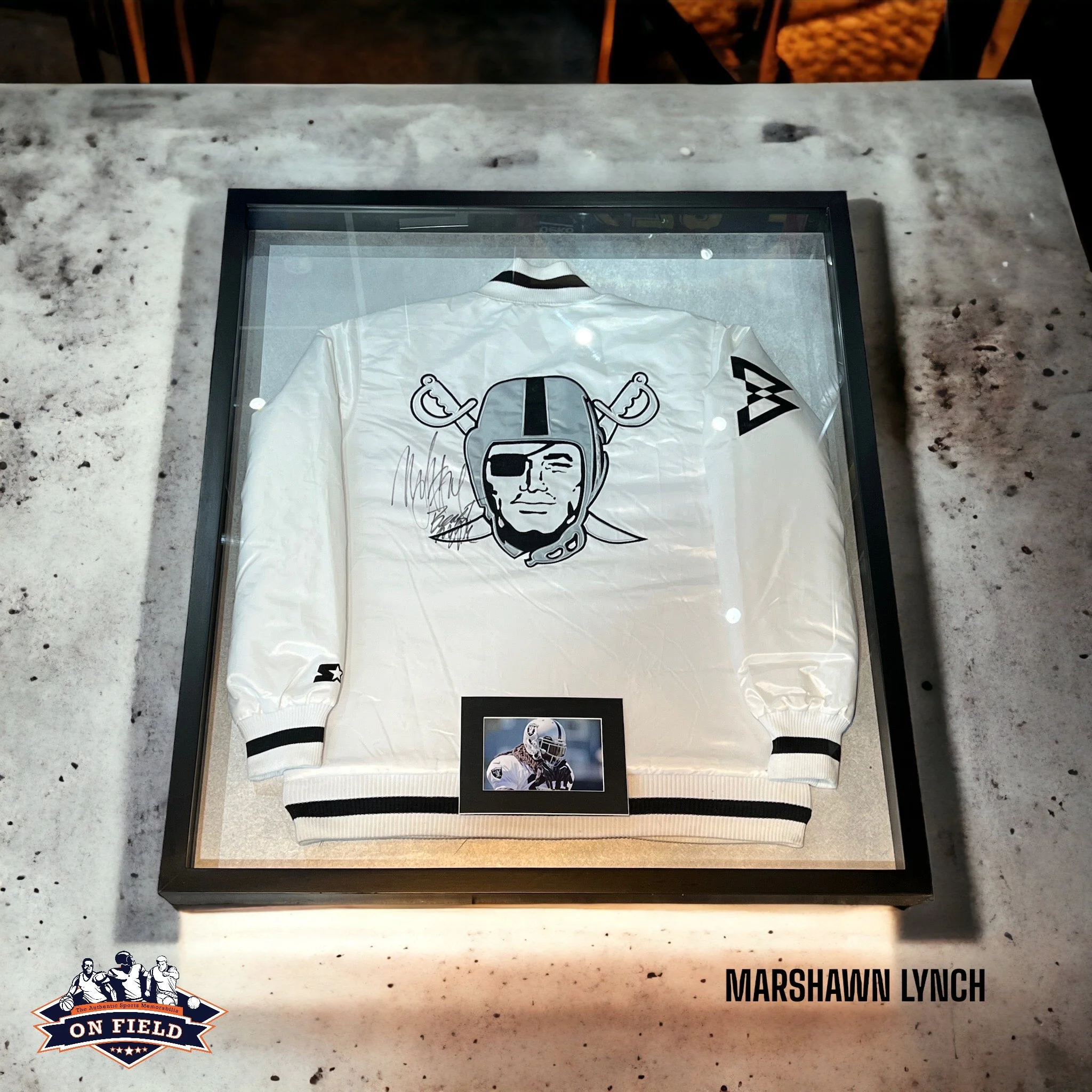 Chamarra / Raiders / Marshawn Lynch - Image 5