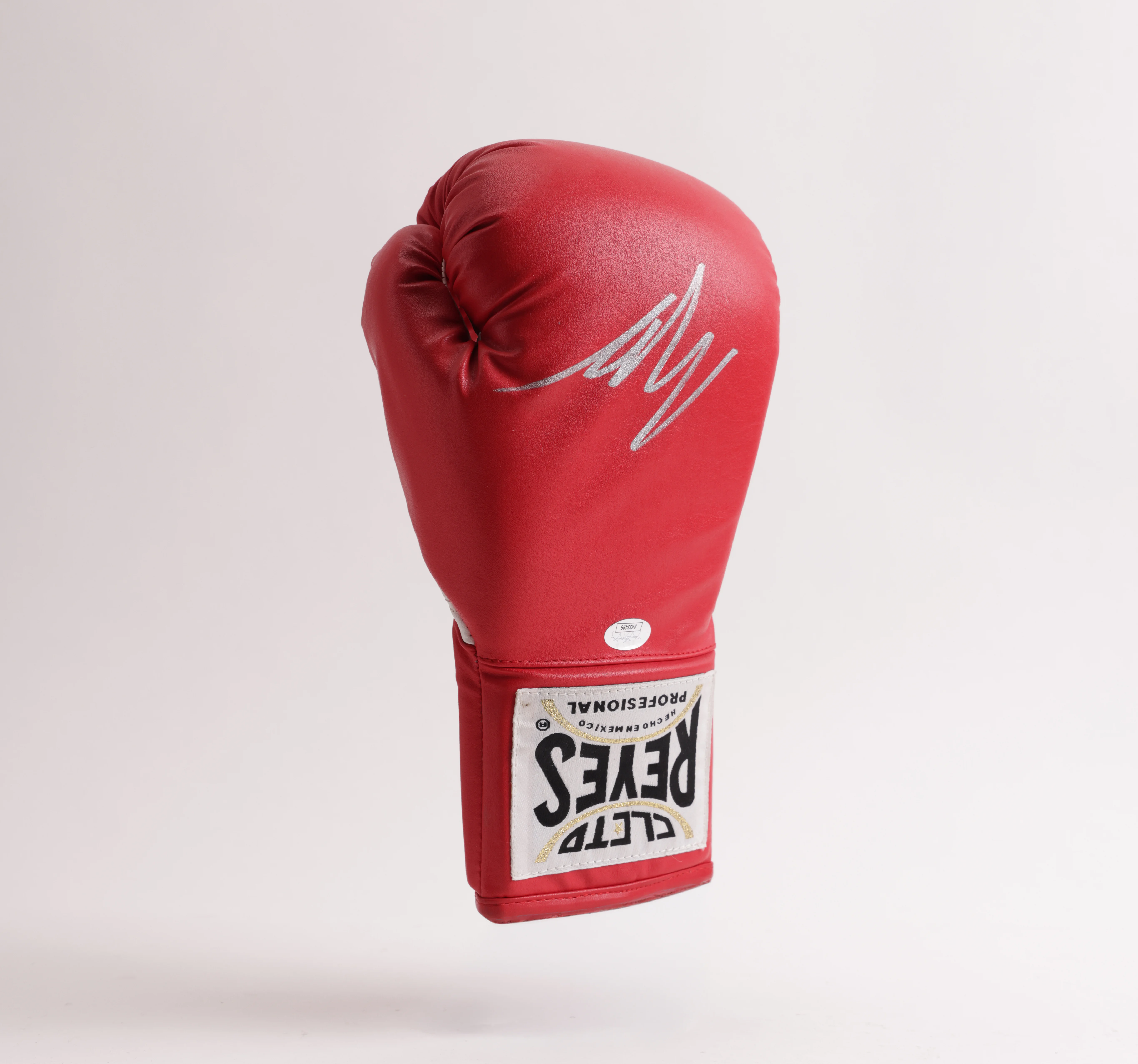 Guante Michael B Jordan Creed - Image 2