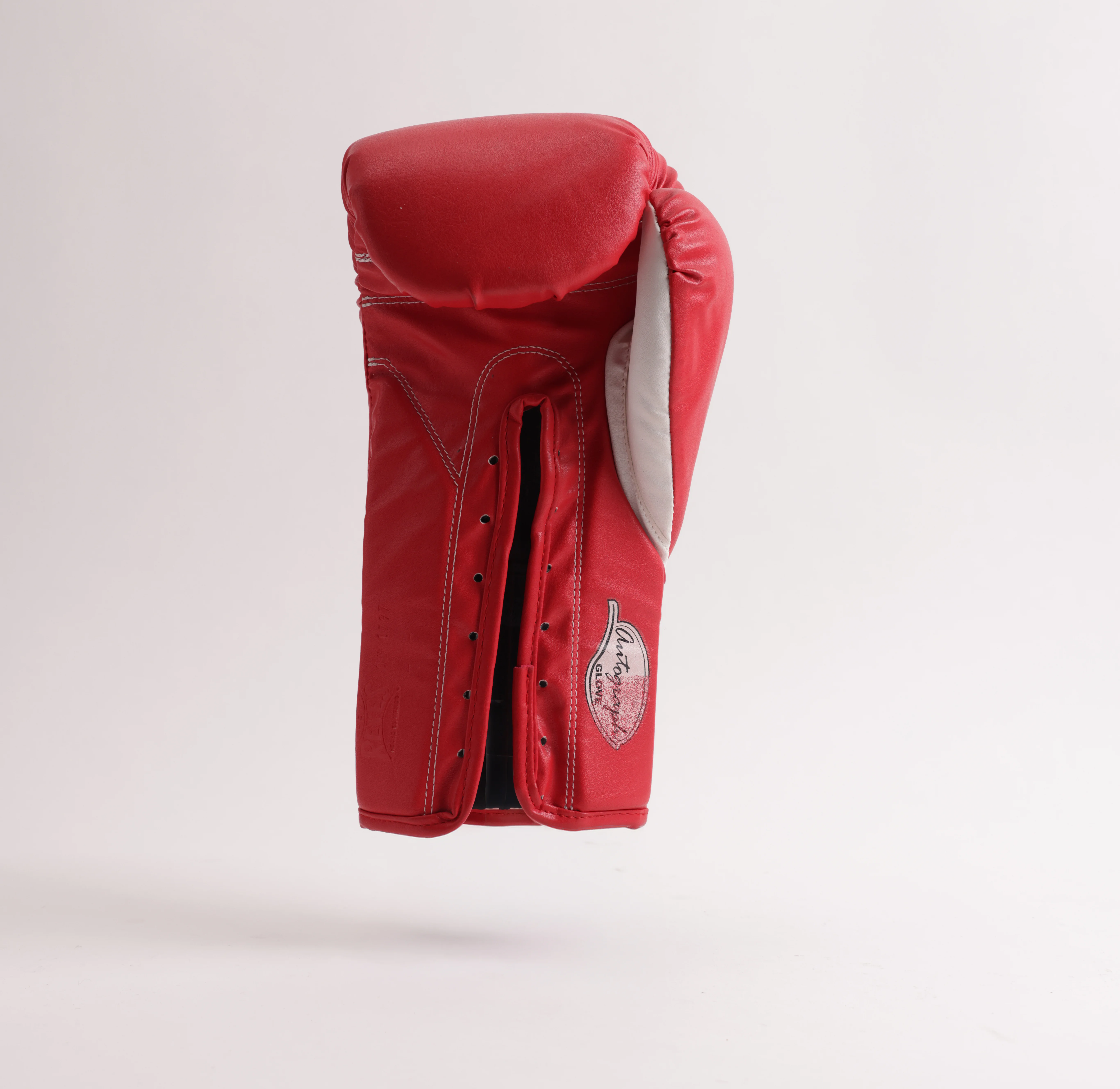 Guante Michael B Jordan Creed - Image 3