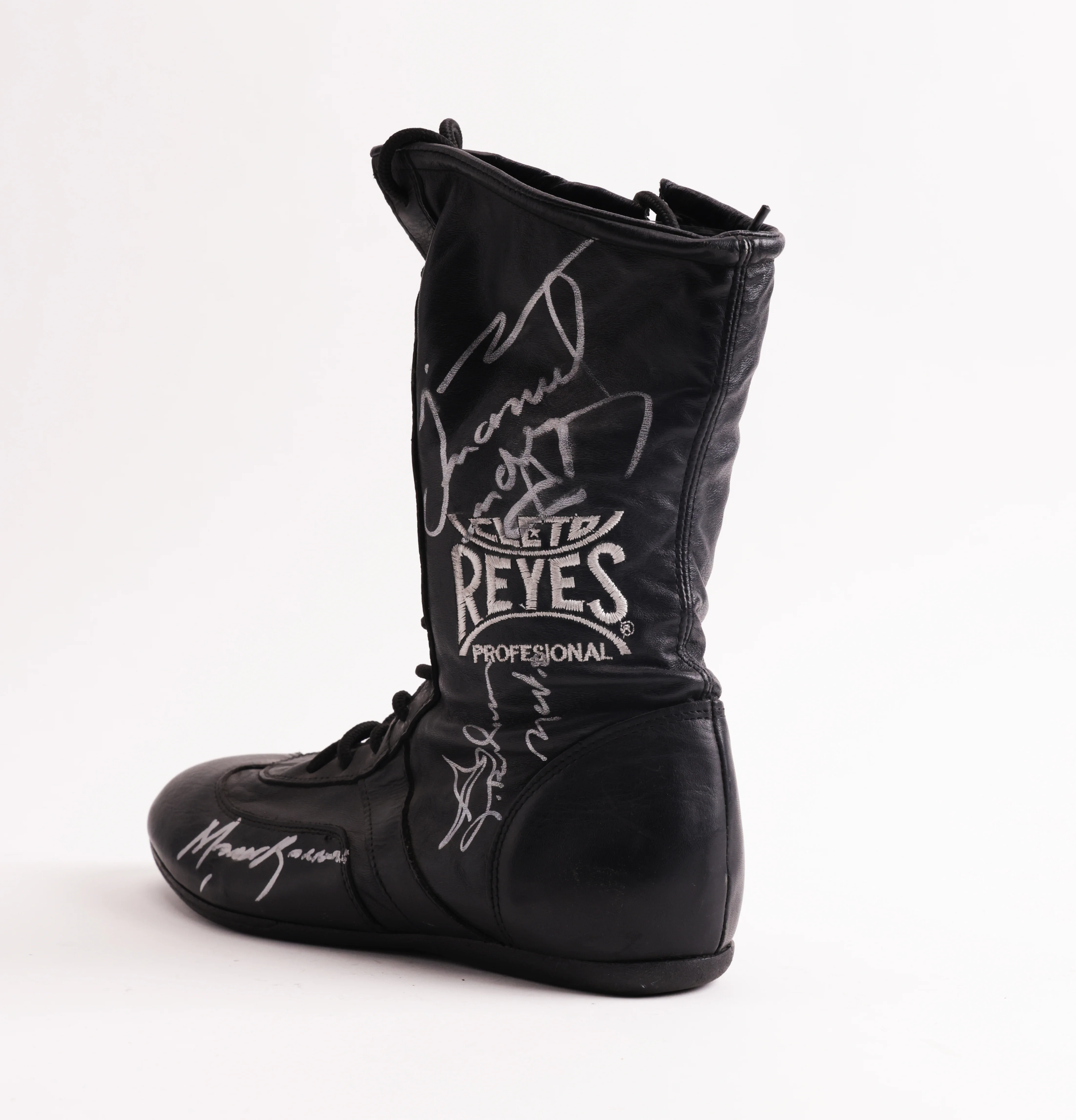 Botines Juan Manuel Marquez, Manuel Barrera, otro CMB - Image 3