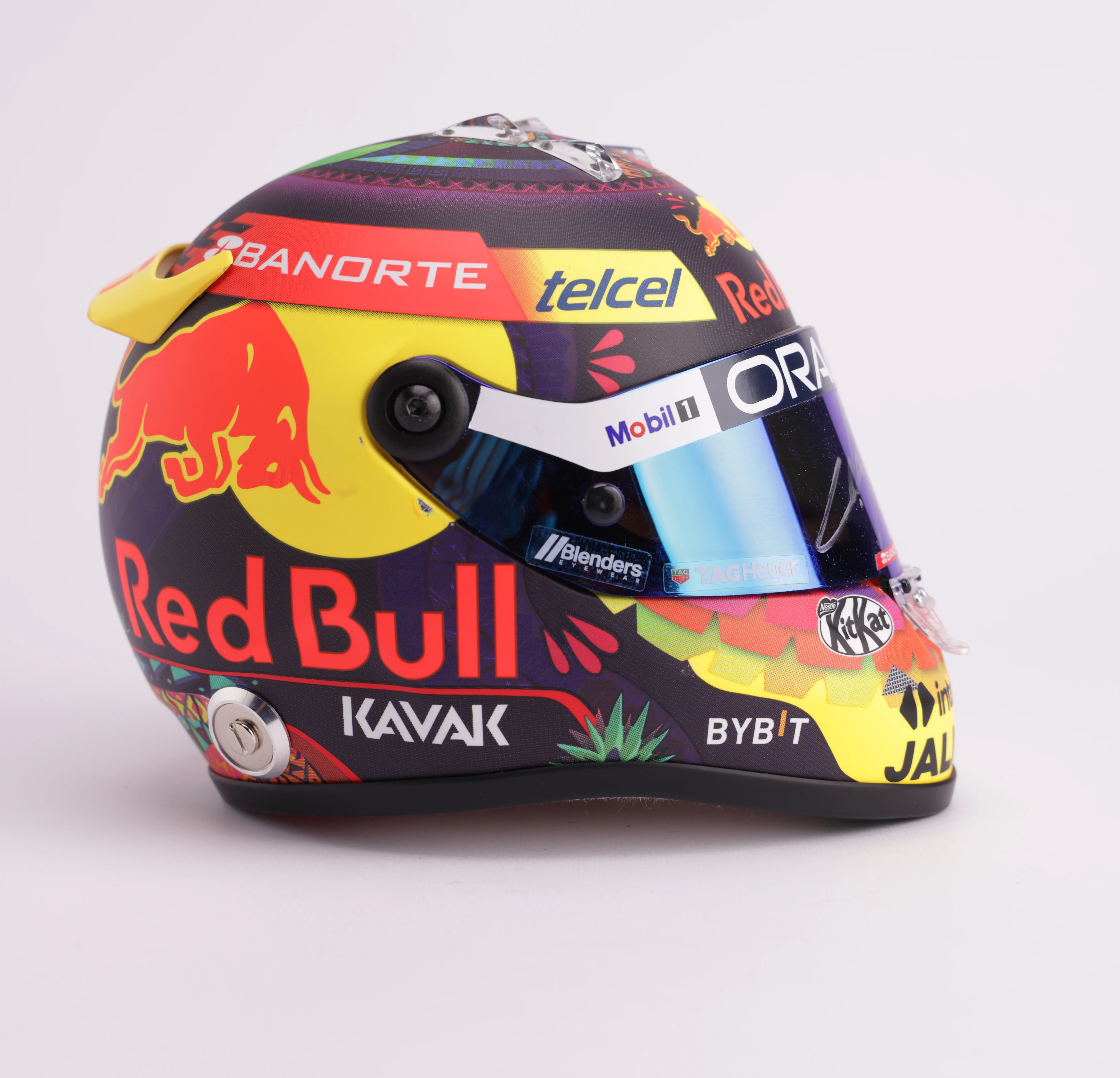 Mini Casco Checo Pérez Red Bull - Image 3