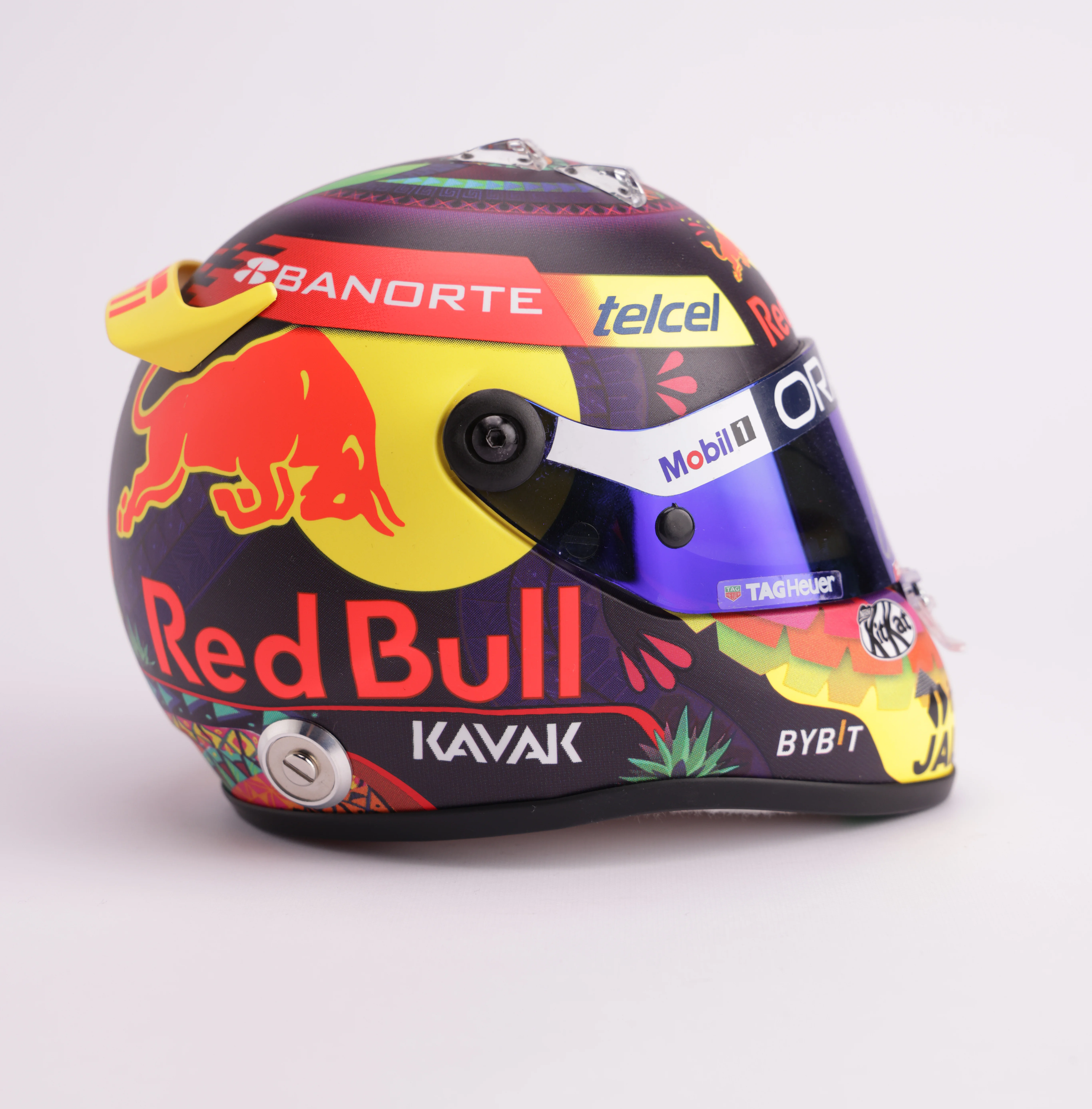 Mini Casco Checo Pérez Red Bull - Image 3