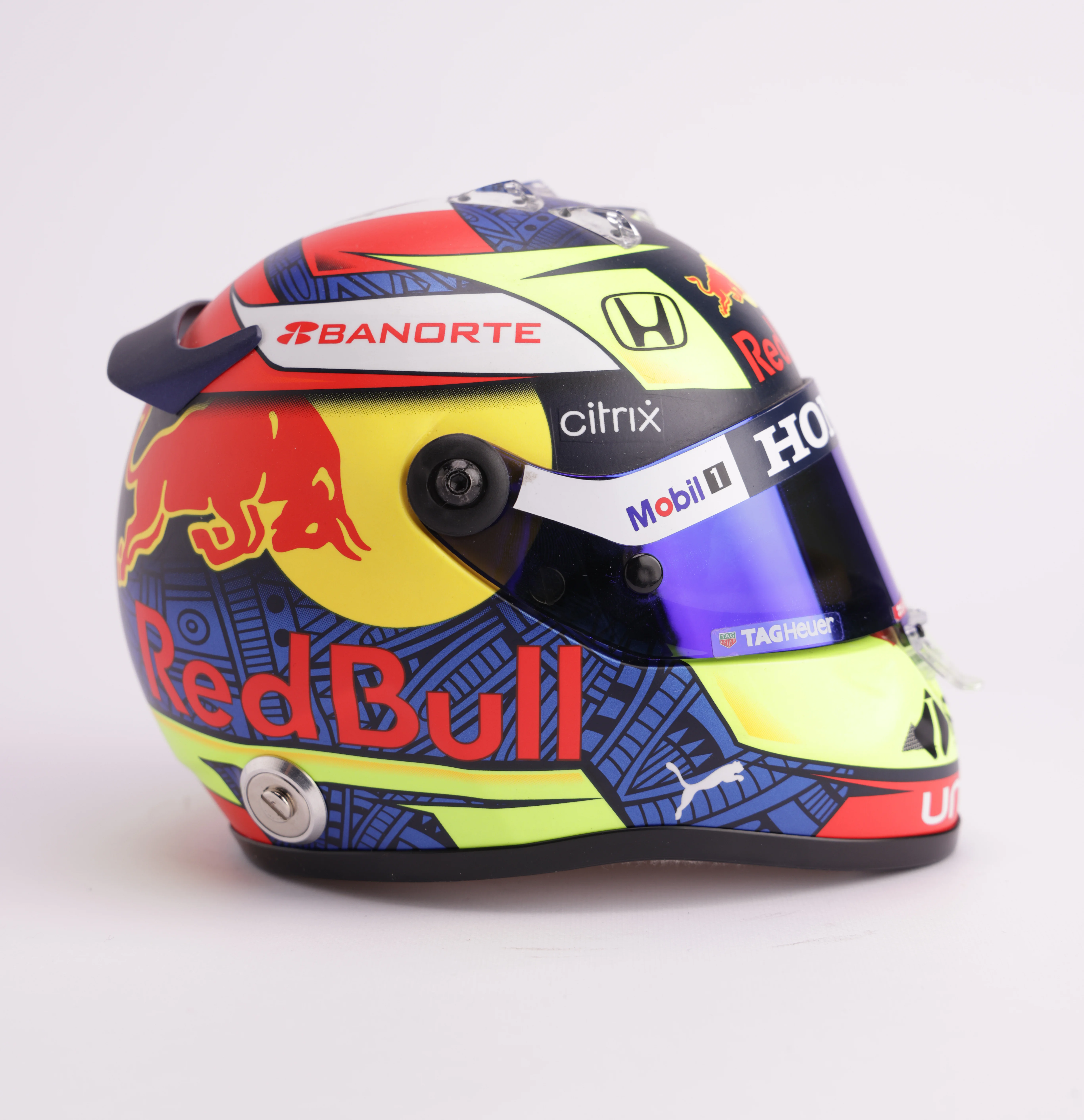 Mini Casco Checo Pérez Red Bull - Image 3