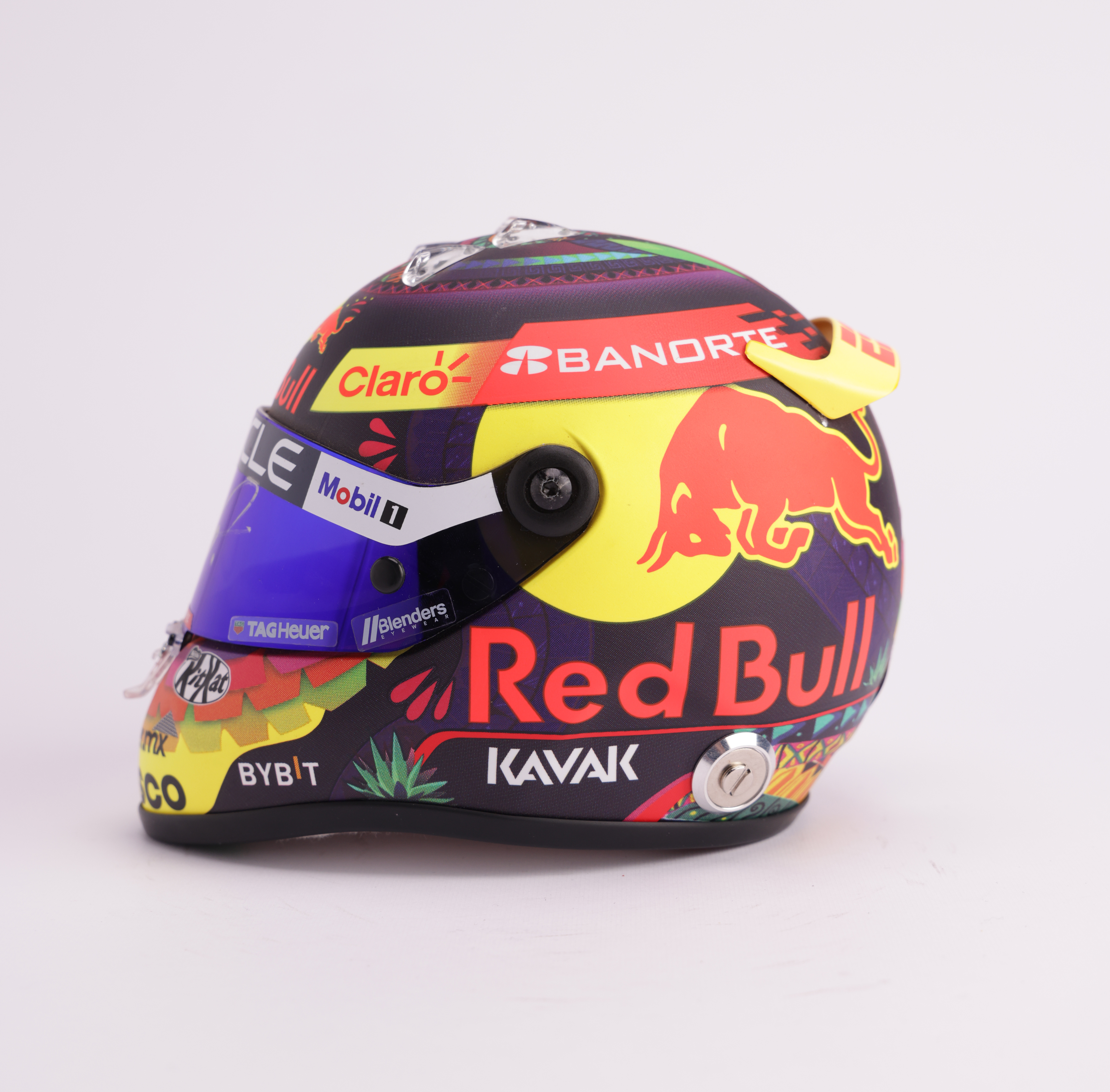 Mini Casco Checo Pérez Red Bull - Image 3
