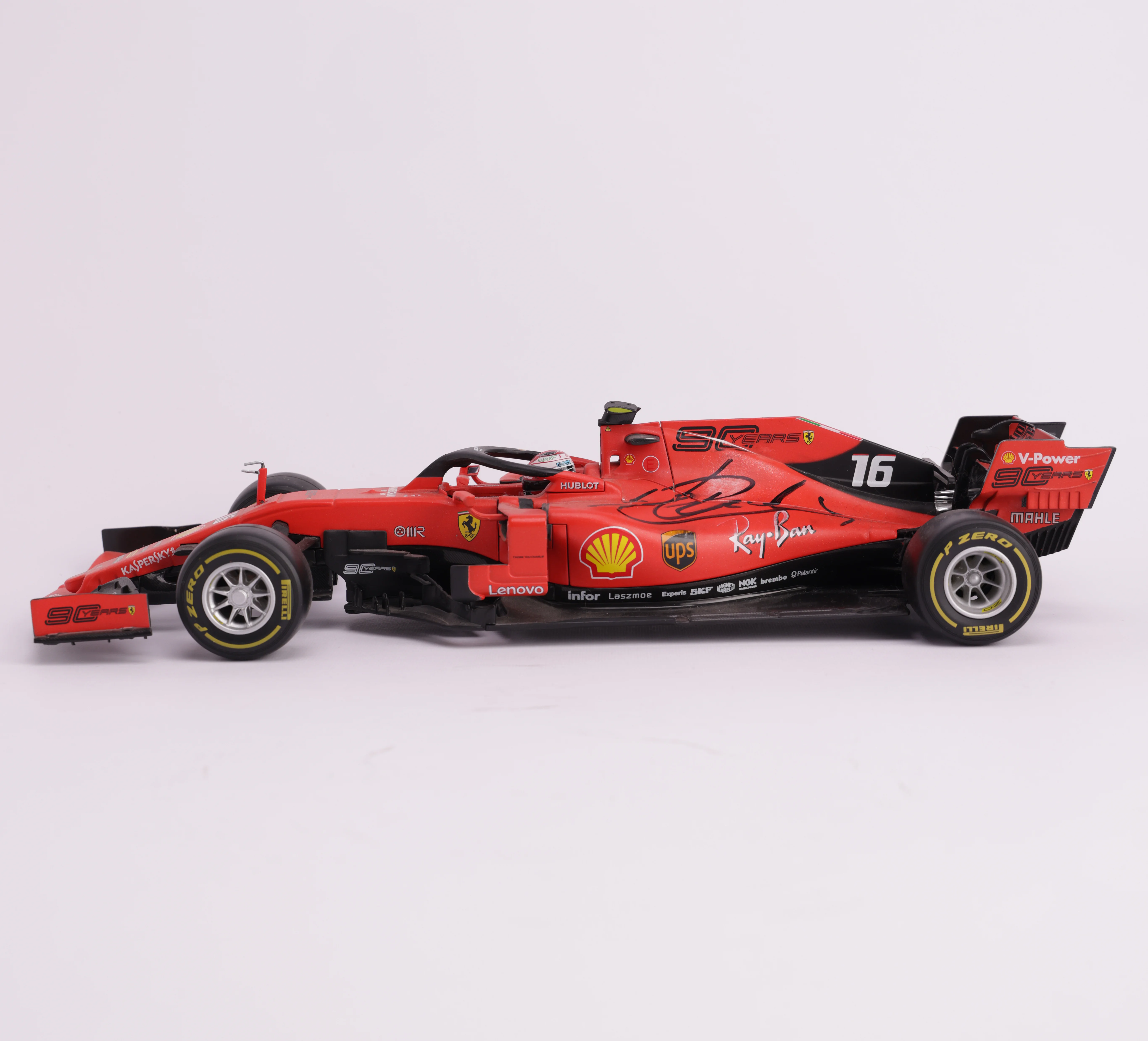 Coche Escala Charles Leclerc Ferrari