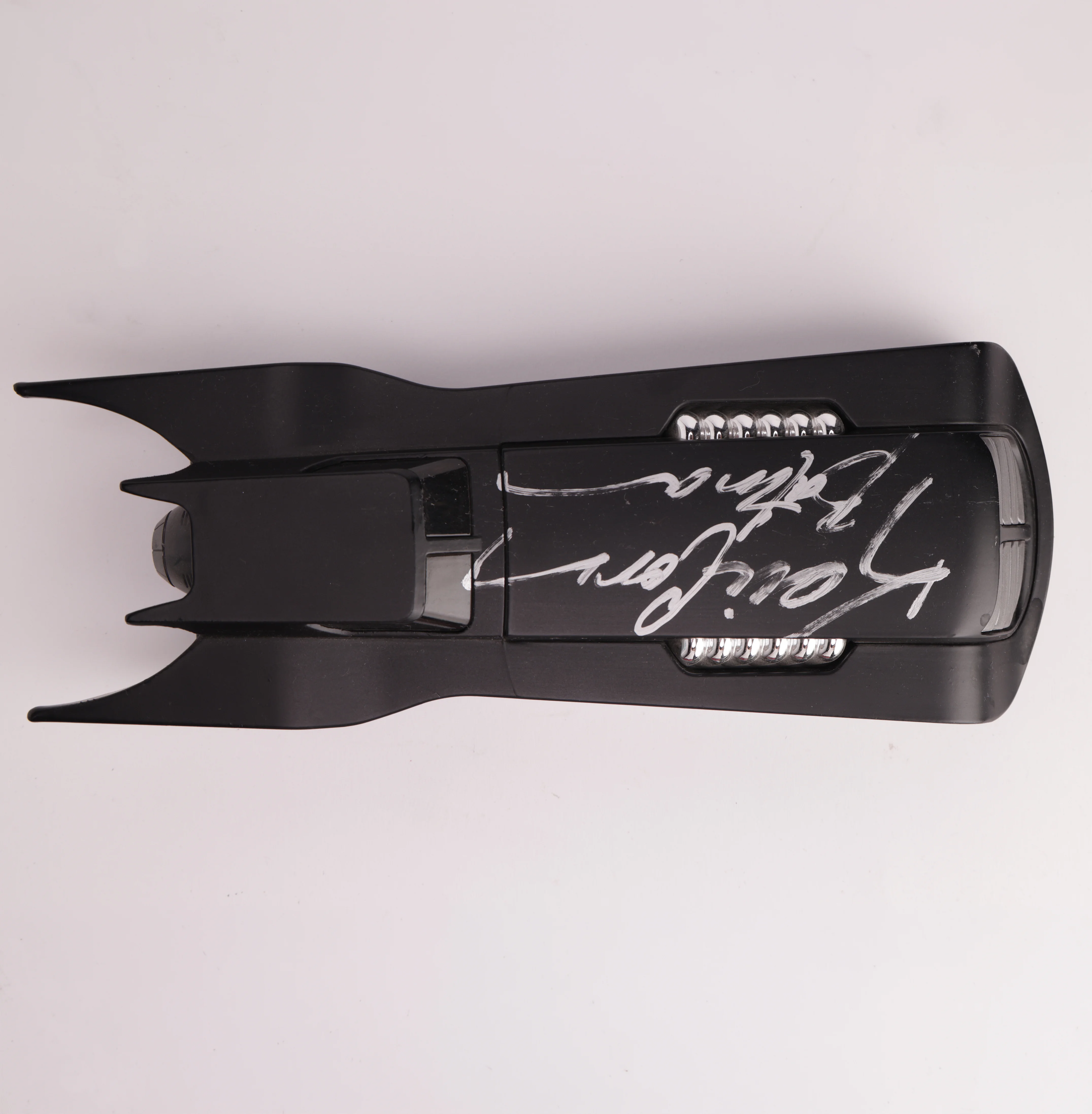 Coche Escala Kevin Conroy Batman - Image 4