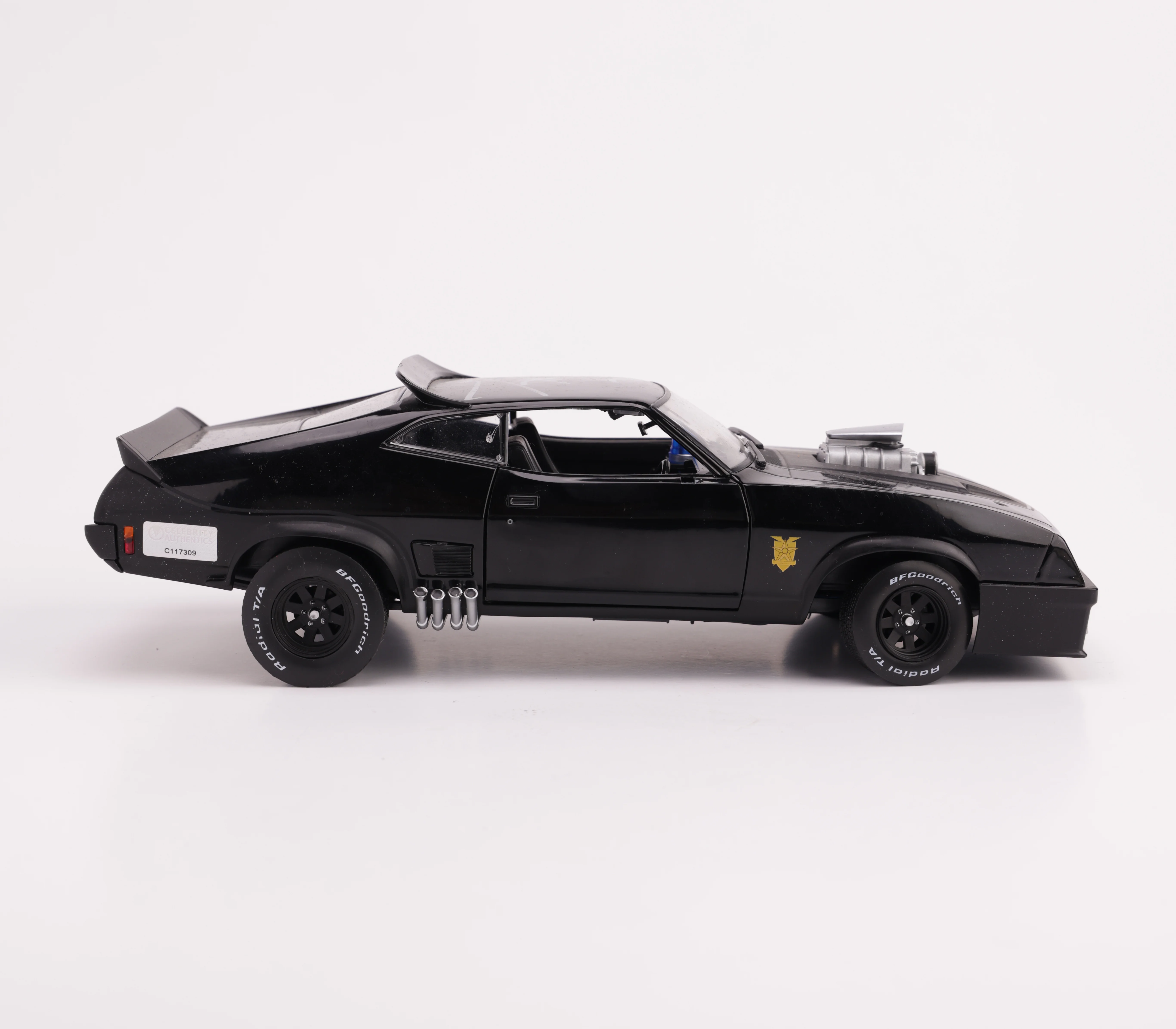 Coche Escala Mel Gibson MadMax - Image 4