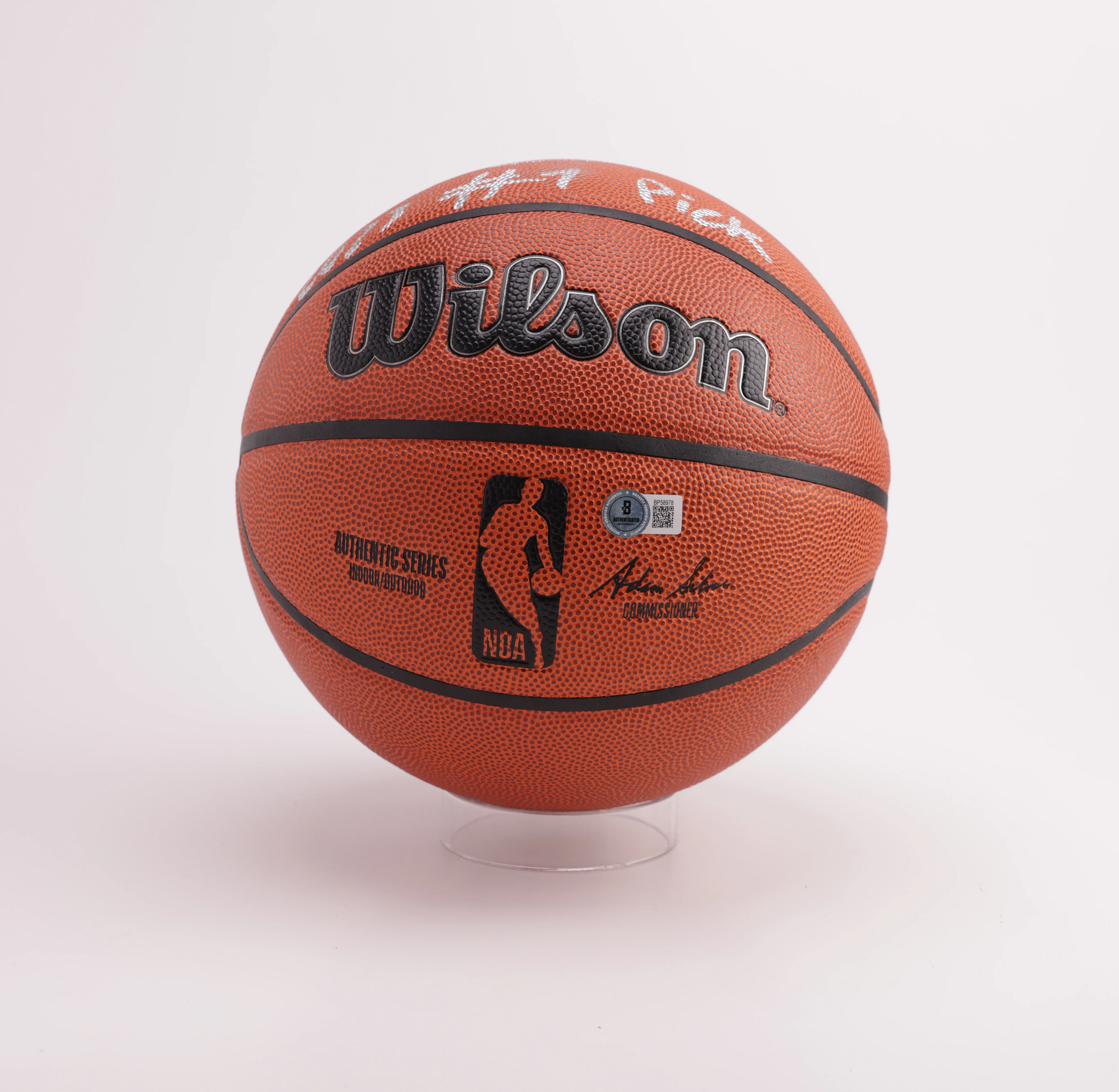 Balón Victor Wembanyama San Antonio Spurs - Image 2