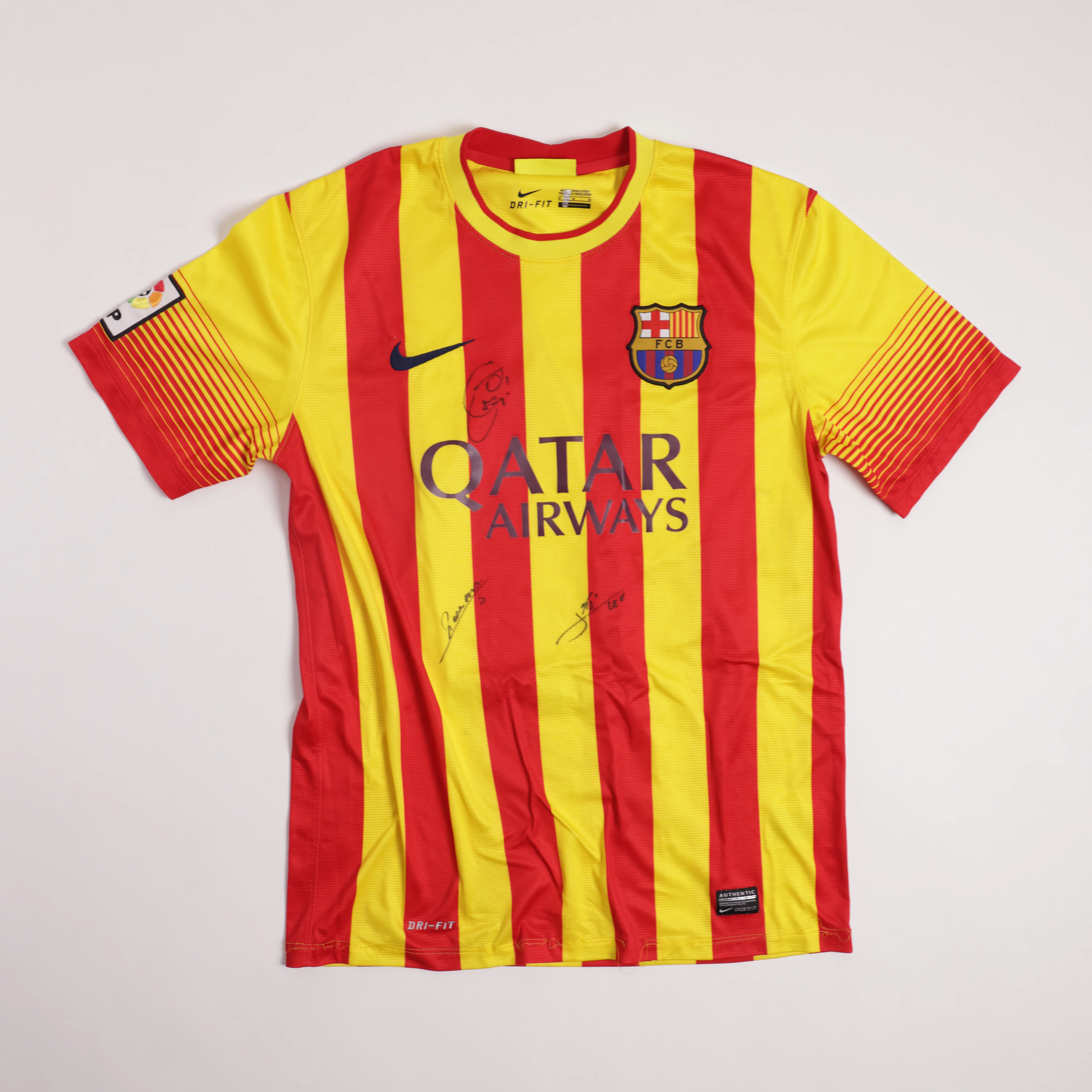 Jersey Xavi/ Iniesta/ Messi FC Barcelona La Liga - Image 2